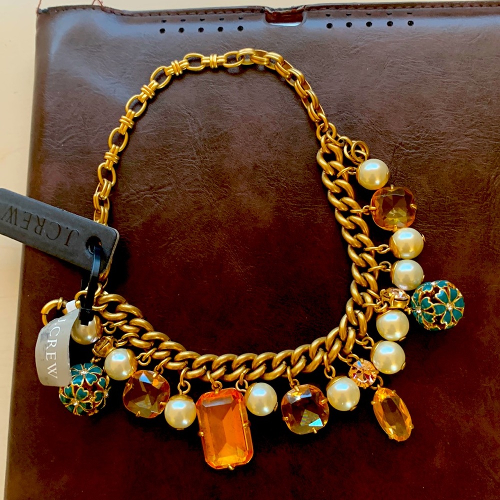 New golden color bracelet with variety stones